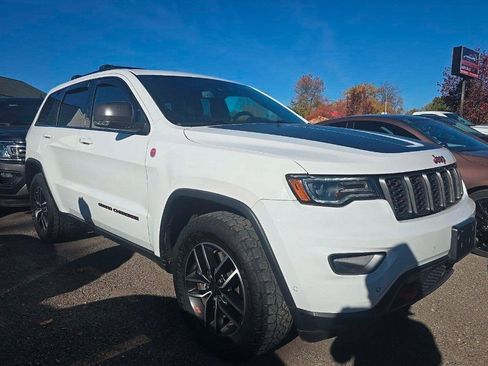 Used 2020 Jeep Grand Cherokee Trailhawk w/ Trailhawk Luxury Group image 4
