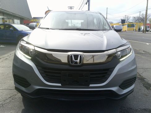 Used 2019 Honda HR-V LX image 9