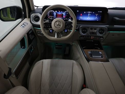 Used 2025 Mercedes-Benz G 63 AMG 4MATIC w/ AMG Offroad Package Pro image 93