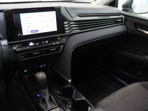 Certified 2025 Toyota Camry LE FWD image 14