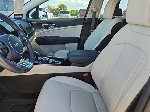 Used 2024 Kia Sportage EX w/ EX Premium Package image 15