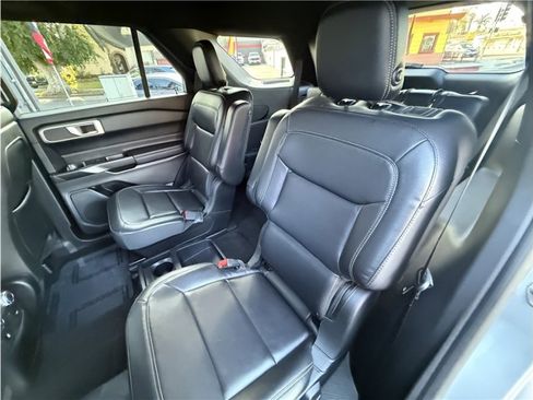 Used 2020 Ford Explorer XLT w/ Equipment Group 202A image 25