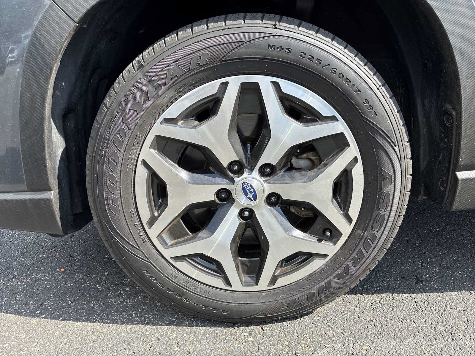 Used 2020 Subaru Forester Premium AWD/4WD image 18