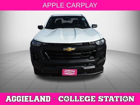 Used 2024 Chevrolet Colorado W/T w/ WT Convenience Package II AWD/4WD image 9