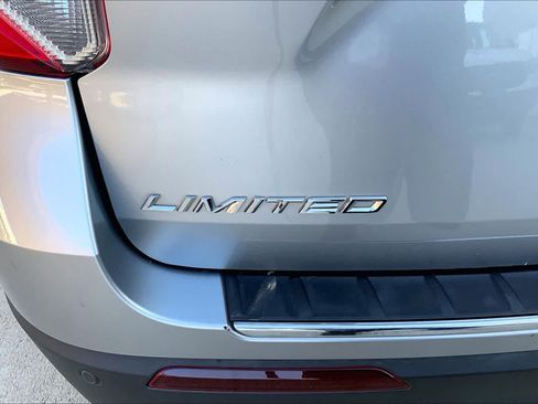 Used 2020 Ford Explorer Limited RWD image 10