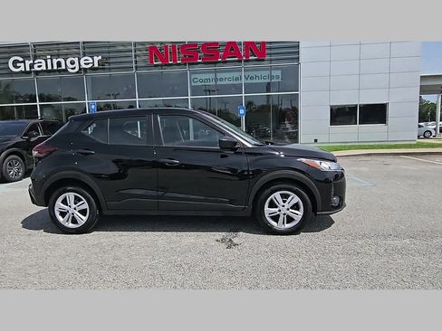 Used 2025 Nissan Kicks Play S FWD image 36