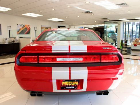 Used 2013 Dodge Challenger SRT8 w/ Harman Kardon Audio Group image 5