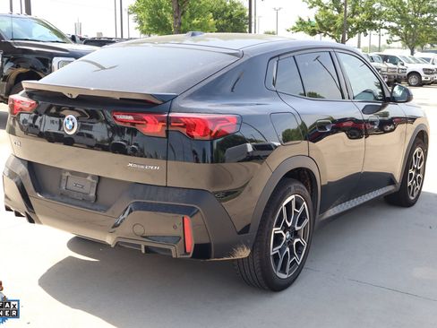 Used 2026 BMW X2 xDrive28i AWD/4WD image 3