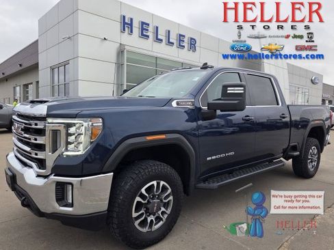 Used 2022 GMC Sierra 2500 SLE w/ SLE Convenience Package image 1