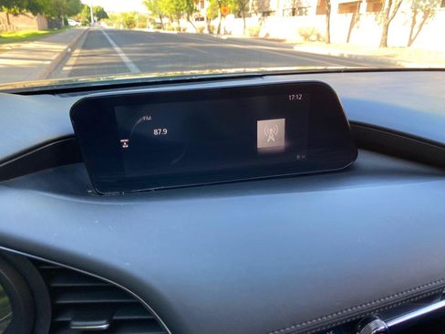 Used 2021 MAZDA MAZDA3 s FWD image 71