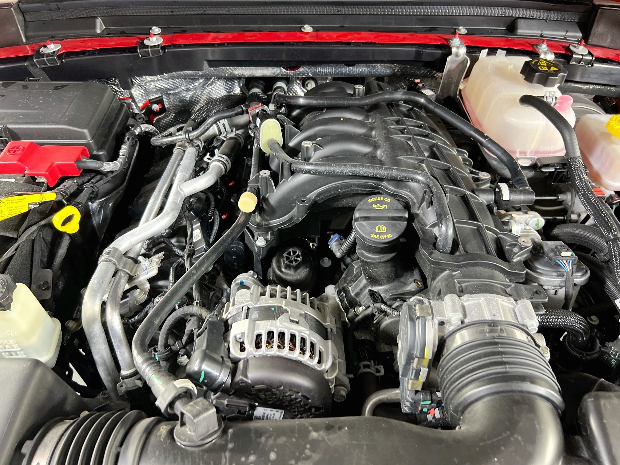 Used 2025 Jeep Wrangler Sport AWD/4WD image 27