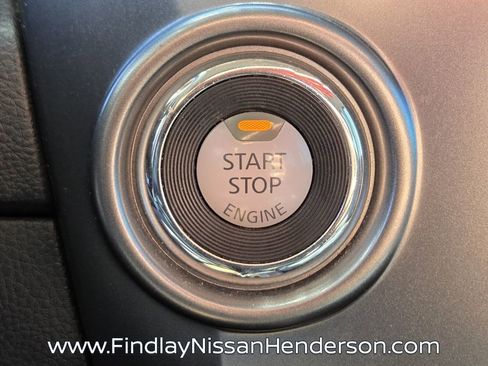 Used 2018 Nissan Titan Platinum Reserve image 29