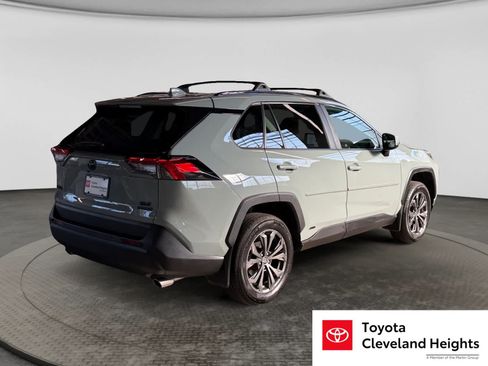 Used 2023 Toyota RAV4 XLE Premium AWD/4WD image 5