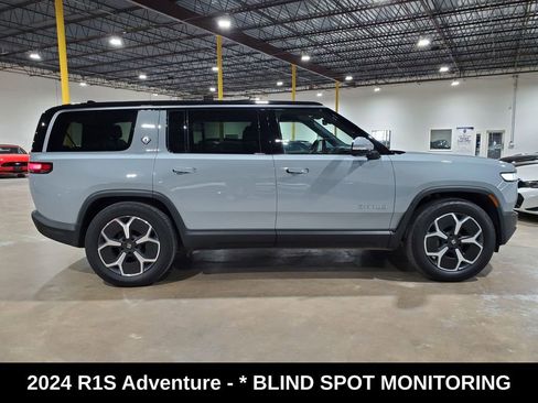 Used 2024 Rivian R1S Adventure AWD/4WD image 5