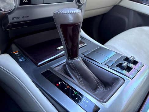 Used 2017 Lexus GX 460 image 22