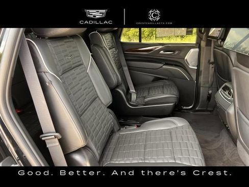 Certified 2024 Cadillac Escalade Sport Platinum w/ LPO, ONYX Package AWD/4WD image 32