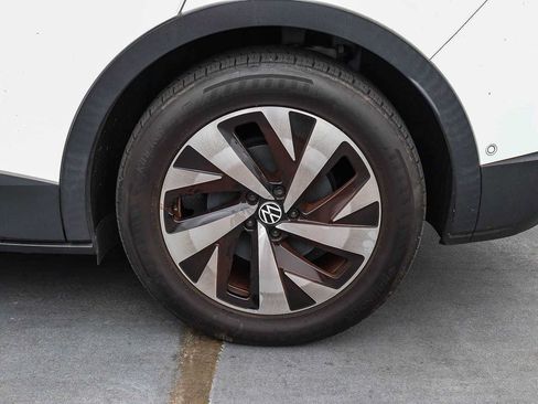 Used 2024 Volkswagen ID.4 2WD image 10