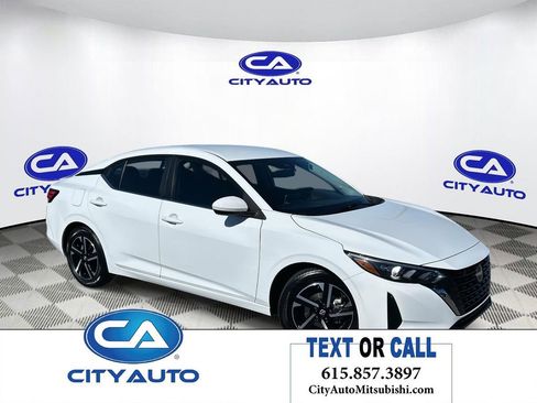 Used 2024 Nissan Sentra SV image 1