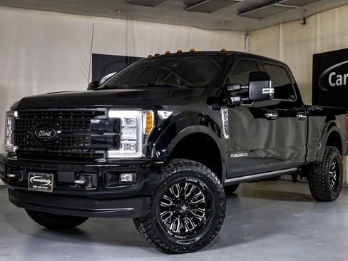 Used 2018 Ford F250 Platinum w/ Platinum Ultimate Package image 5