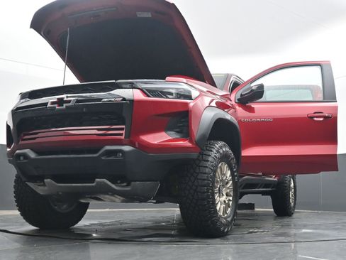 New 2026 Chevrolet Colorado ZR2 w/ Technology Package AWD/4WD image 41