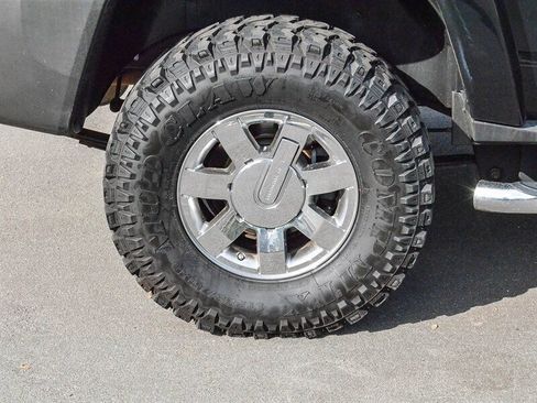 Used 2007 HUMMER H3 image 12