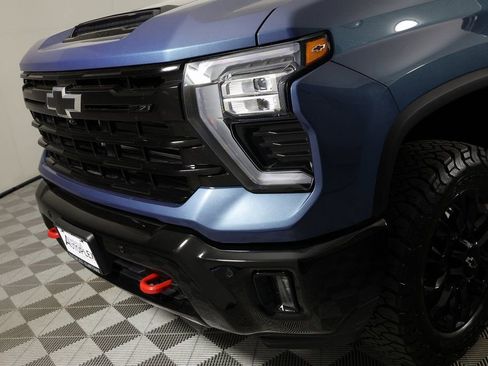 Used 2025 Chevrolet Silverado 2500 LTZ w/ Trail Boss Package image 40