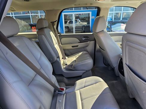 Used 2009 Chevrolet Tahoe LT w/ Luxury Package image 15