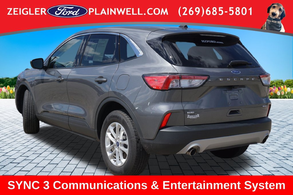 Used 2022 Ford Escape SE w/ Cold Weather Package AWD/4WD image 3