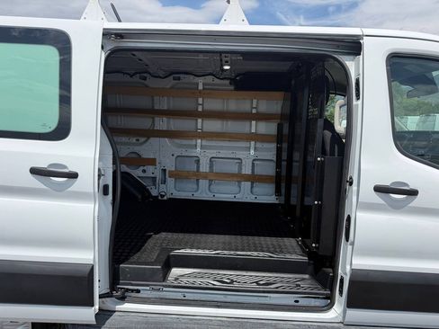 Used 2022 Ford Transit 250 Low Roof w/ Exterior Upgrade Package RWD image 26