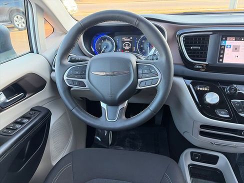 Used 2023 Chrysler Voyager LX FWD image 30