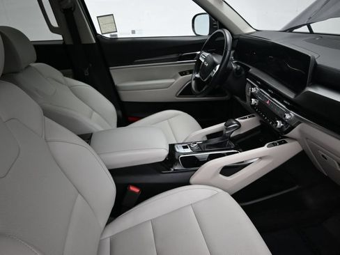 Used 2024 Kia Telluride S w/ S Sunroof Package AWD/4WD image 11