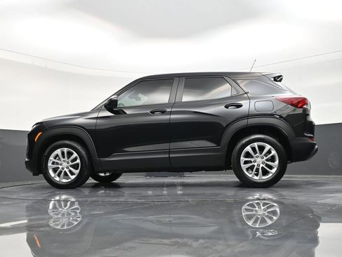 Used 2025 Chevrolet TrailBlazer LS FWD image 22