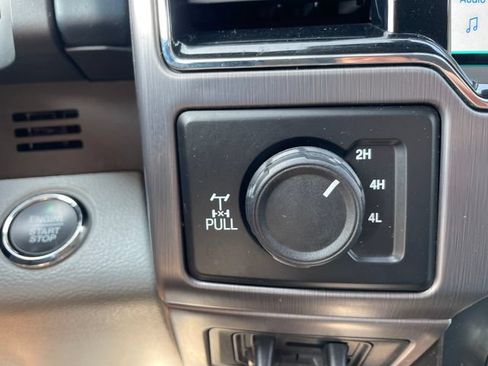 Used 2022 Ford F350 Limited AWD/4WD image 23