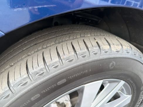 Used 2022 Chevrolet Equinox LT FWD image 30