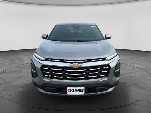 Used 2025 Chevrolet Equinox LT AWD/4WD image 4