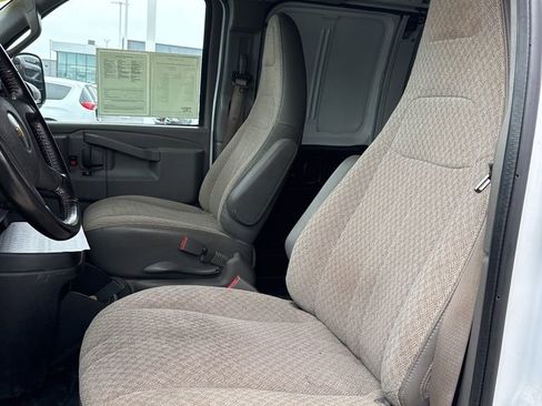 Used 2021 Chevrolet Express 2500 w/ Driver Convenience Package image 9