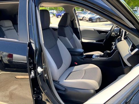 Used 2024 Toyota RAV4 XLE w/ Convenience Package AWD/4WD image 9