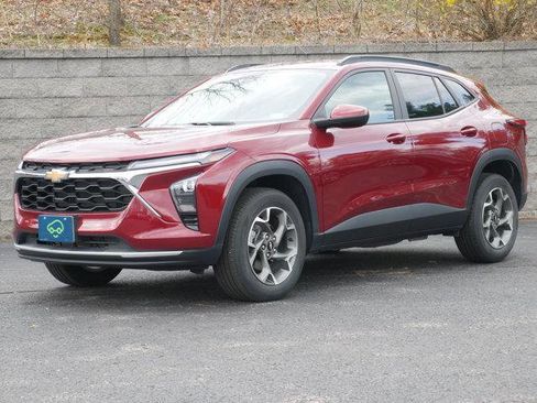 Certified 2024 Chevrolet Trax LT w/ Driver Confidence Package FWD image 1