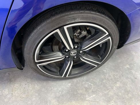 Used 2024 Honda Accord Sport image 9