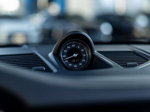 Certified 2024 Porsche 911 Targa 4S image 30