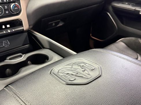 Used 2020 RAM 1500 Laramie AWD/4WD image 28