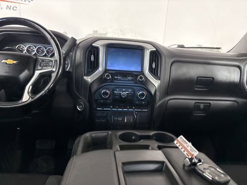 Used 2023 Chevrolet Silverado 2500 LT w/ Convenience Package image 21