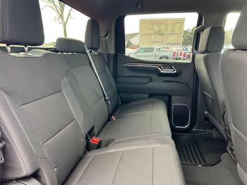 New 2026 Chevrolet Silverado 1500 LT image 18