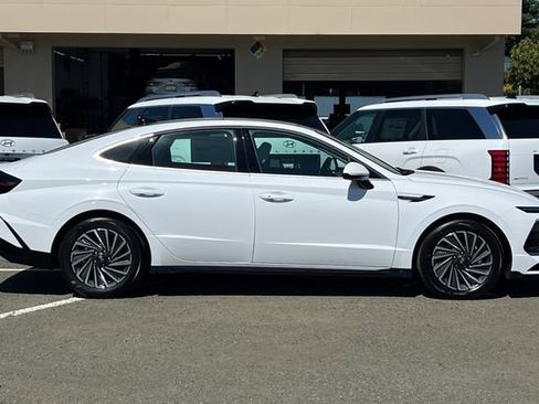New 2026 Hyundai Sonata SEL FWD image 5