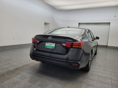 Used 2024 Nissan Altima 2.5 SV image 7