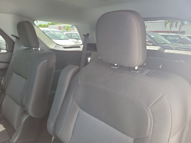 Certified 2023 Ford Explorer XLT RWD image 10