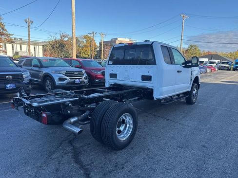 New 2026 Ford F350 XL w/ XL Chrome Package image 5