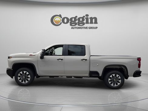 New 2026 Chevrolet Silverado 2500 Custom w/ Custom Value Package AWD/4WD image 2