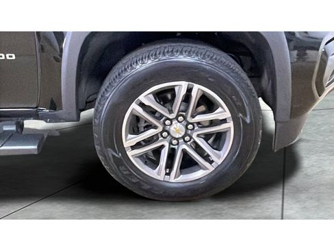 Used 2022 Chevrolet Colorado LT w/ LT Convenience Package AWD/4WD image 20