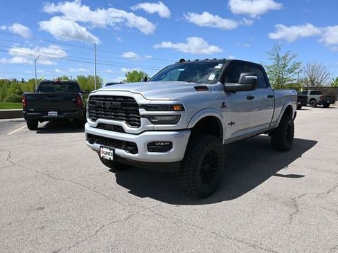New 2026 RAM 2500 Big Horn AWD/4WD image 11